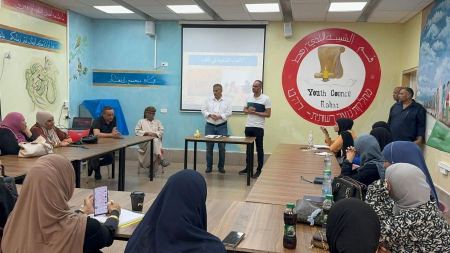 افتتاح دورة تأهيل مرشدين الألعاب البدوية التراثية في المركز الجماهيري رهط